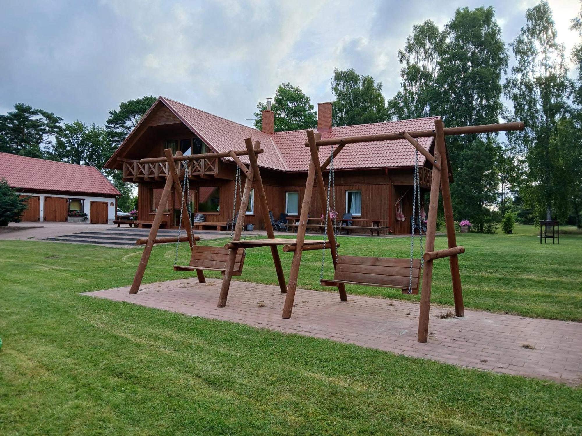 Guest House Vilcini Bernāti エクステリア 写真