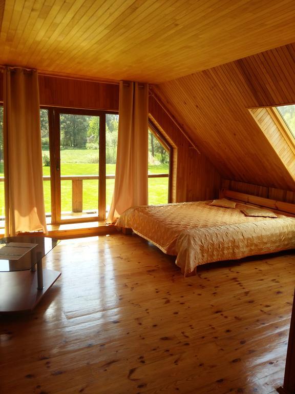 Guest House Vilcini Bernāti エクステリア 写真